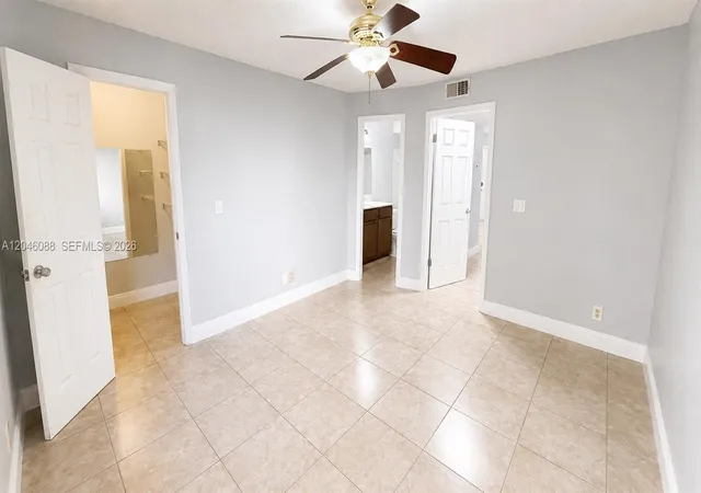 2nd image of 2986 S University Dr, Davie, FL 33328