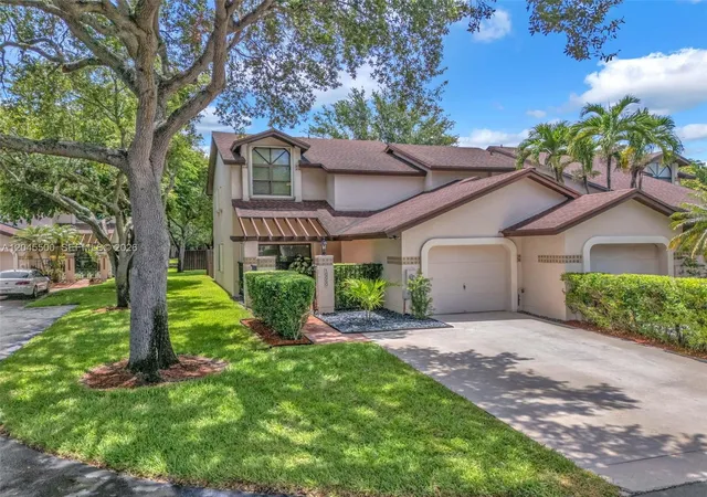 2nd image of 10060 Sw 137th Ct, Miami, FL 33186 | MLS# A12045500