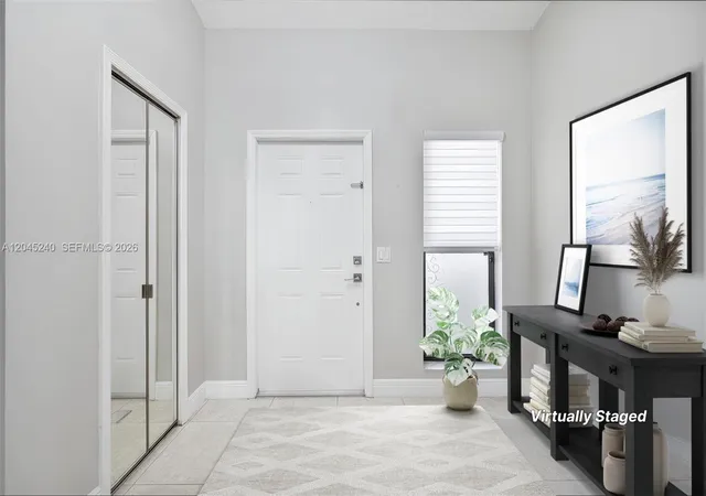 4th image of 4870 Hawkes Bluff Ave, Davie, FL 33331 | MLS# A12045240
