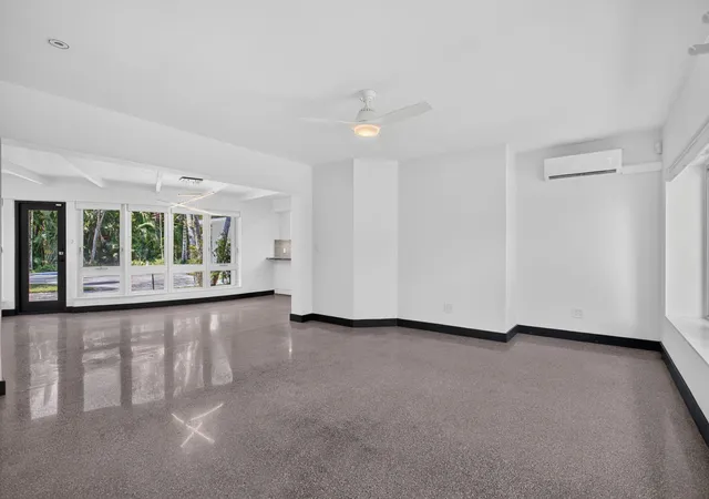 2nd image of 2614 Ne 15th St, Fort Lauderdale, FL 33304 | MLS# B26048127