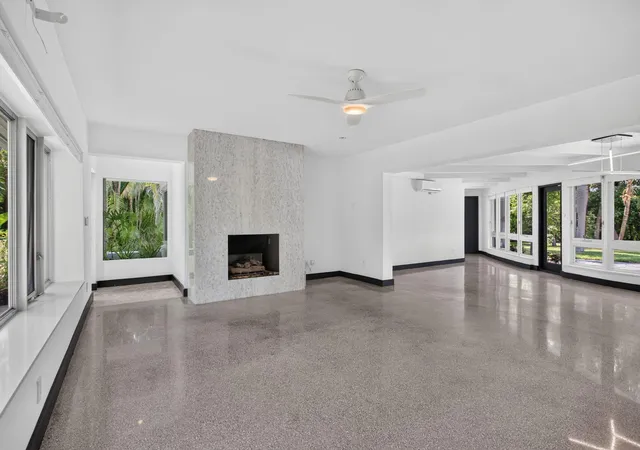 3rd image of 2614 Ne 15Th St, Fort Lauderdale, FL 33304 | MLS# B26048127