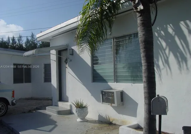 2nd image of 2405 2411 Ne 136th Ln, North Miami Beach, FL 33181 | MLS# A12041668