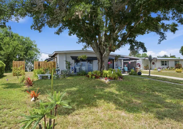 Photo 3 of Single family home for sale at 54 20th Lane SW, Vero Beach, FL 32962 | MLS# B26048147 | Listing updated on 2026-10-08