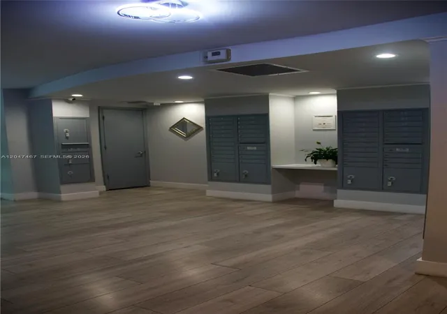 3rd image of Summit Tower I of Dadeland, Miami, FL 33156