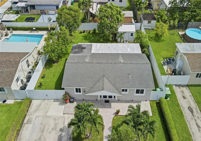 27th image of 10451 Sw 201st Ter, Cutler Bay, FL 33189 | MLS# A12046817