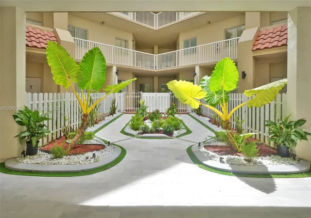 3rd image of 10720 Nw 66Th St #205, Doral, FL 33178 | MLS# A12047552