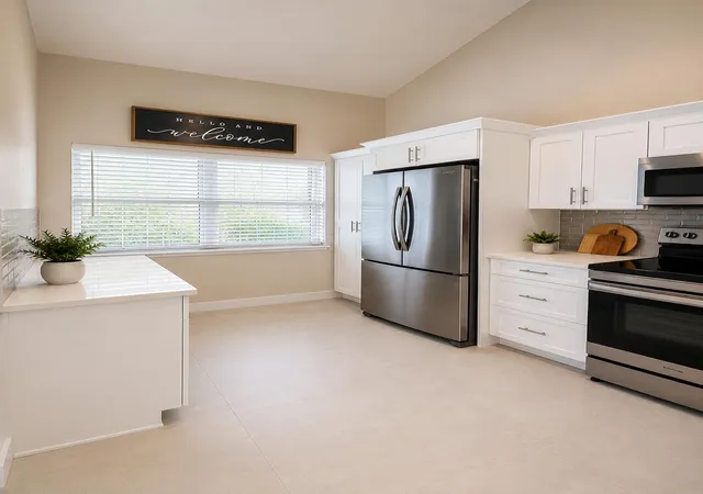 Photo 4 of Townhouse for sale at 1644 Cypress Pointe Dr #1-9, Coral Springs, FL 33071 | MLS# B26048206 | Listing updated on 2026-09-23