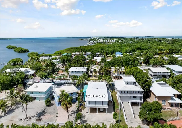 2nd image of 1210 Cactus St, Key Largo, FL 33037 | MLS# A12046590