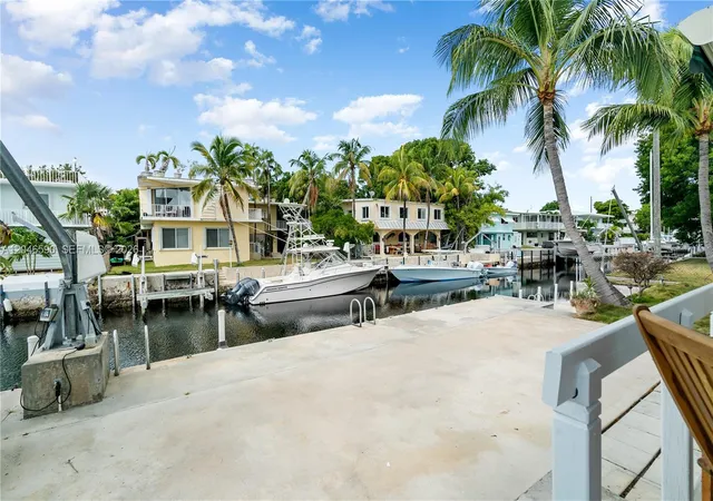 3rd image of 1210 Cactus St, Key Largo, FL 33037 | MLS# A12046590