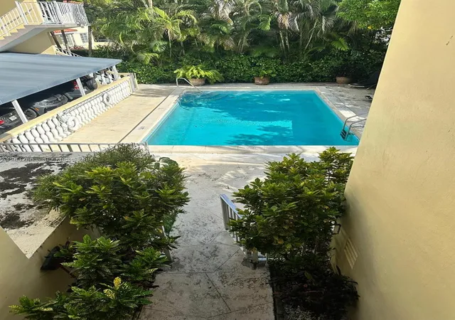 2nd image of 427 Santander Ave, Coral Gables, FL 33134