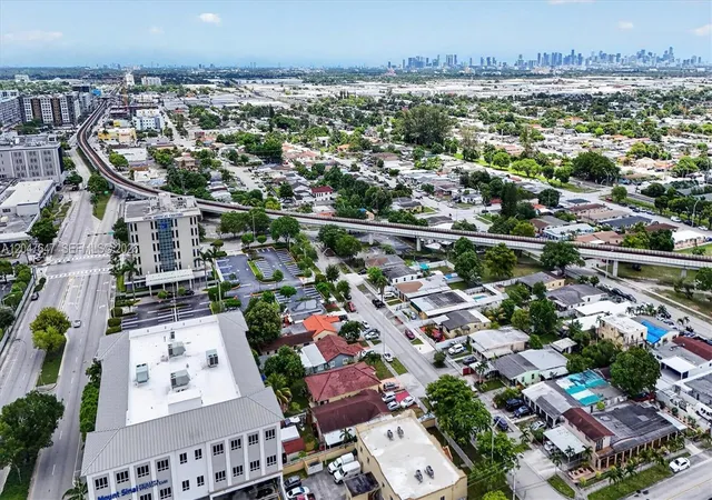 4th image of 525 E 24Th St, Hialeah, FL 33013 | MLS# A12047647