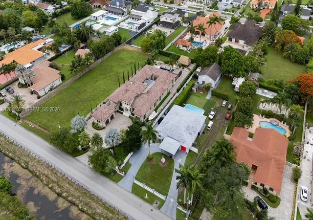 4th image of 2835 Sw 132Nd Ave, Miami, FL 33175 | MLS# A12045053