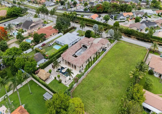 5th image of 2835 Sw 132Nd Ave, Miami, FL 33175 | MLS# A12045053