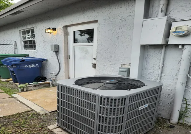 25th image of 7771 Nw 46th St, Lauderhill, FL 33351 | MLS# A12047718