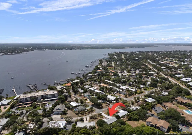 33rd image of 700 Nw North River Dr, Stuart, FL 34994 | MLS# B26048366