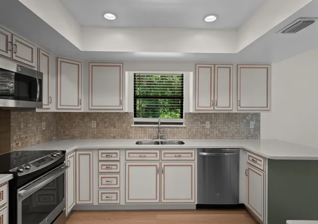 4th image of 700 Nw North River Dr, Stuart, FL 34994 | MLS# B26048366