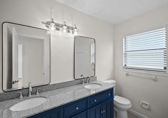 5th image of 700 Nw North River Dr, Stuart, FL 34994 | MLS# B26048366