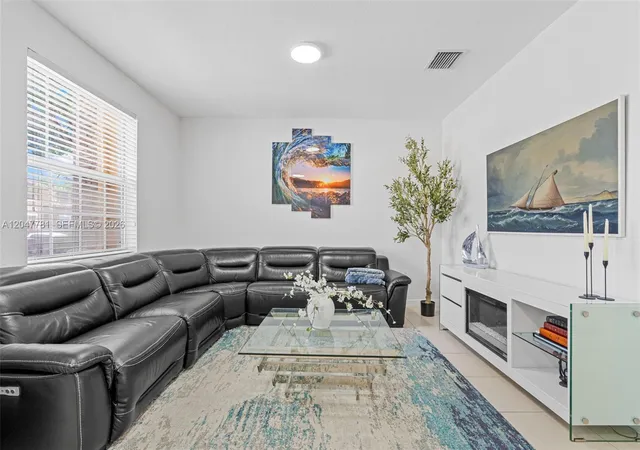Homes for sale in Cutler Bay, FL | 9133 Sw 227Th St #8, Cutler Bay, FL 33190 | MLS# A12047781