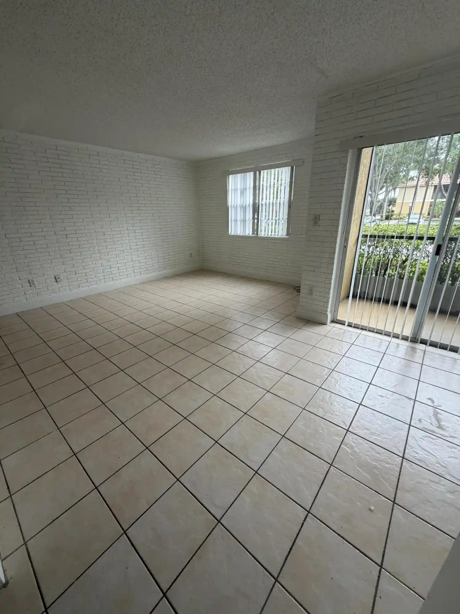 Condo for sale at 1285 SW 46th Avenue #2709, Pompano Beach, FL 33069 | MLS# B26048407