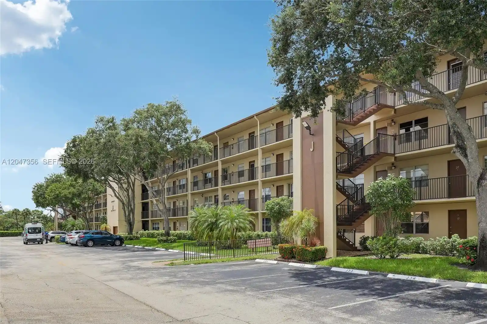 13455 Sw 9Th Ct, 13455 Sw 9Th Ct, Pembroke Pines, FL 33027