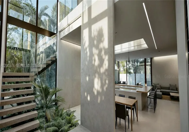 3rd image of 1225 Sw 11Th Ave, Miami, FL 33129 | MLS# A12045976