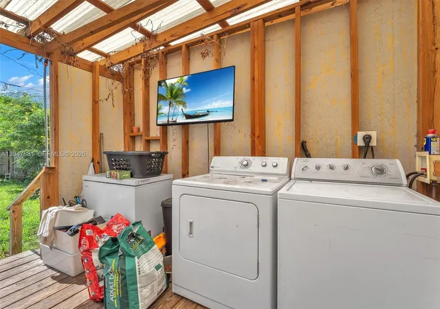 30th image of 1932 Dewey St, Hollywood, FL 33020 | MLS# A12047881