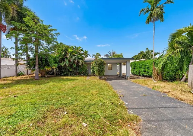 2nd image of 2472 Se 13th Ct, Pompano Beach, FL 33062 | MLS# A12047379