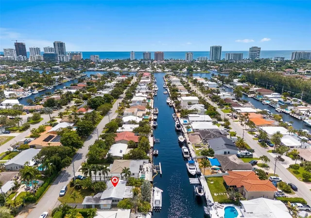 5th image of 2472 Se 13Th Ct, Pompano Beach, FL 33062 | MLS# A12047379