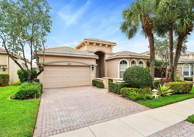 Photo 2 of Single family home for sale at 8769 Via Grande E, Wellington, FL 33411 | MLS# B26048508 | Listing updated on 2026-09-10