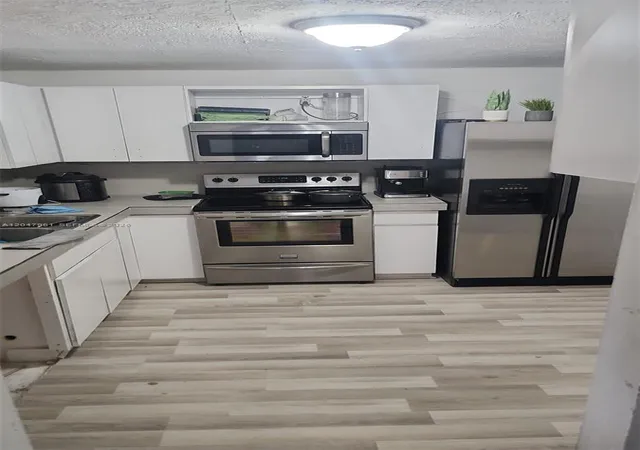 3rd image of 15115 Ne 6Th Ave #32, Miami, FL 33162 | MLS# A12047961