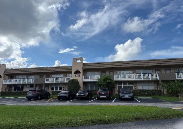 2nd image of 9101 Sunrise Lakes Blvd #215, Sunrise, FL 33322 | MLS# A12047858