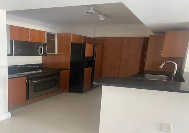 1st image of 2775 Ne 187Th St #524, Miami, FL 33180 | MLS# A12047875