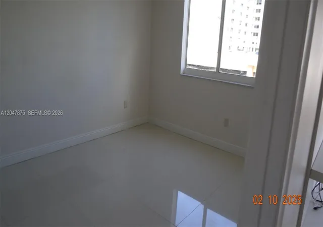 4th image of 2775 Ne 187Th St #524, Miami, FL 33180 | MLS# A12047875