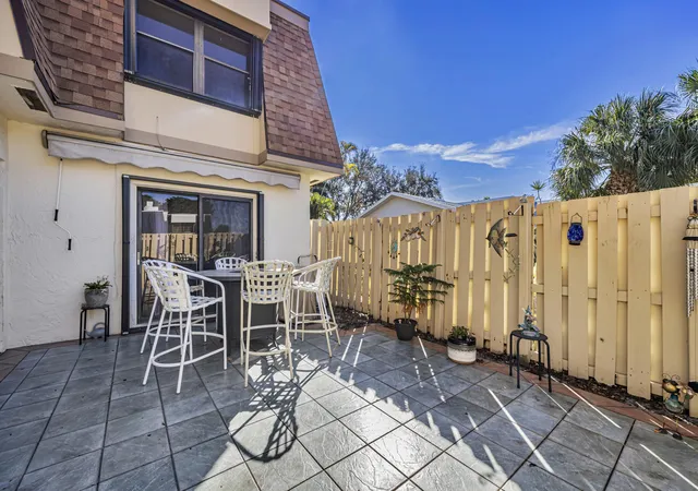 3rd image of 825 NW 30th Avenue #A, Delray Beach, FL 33445 | MLS# B26048648