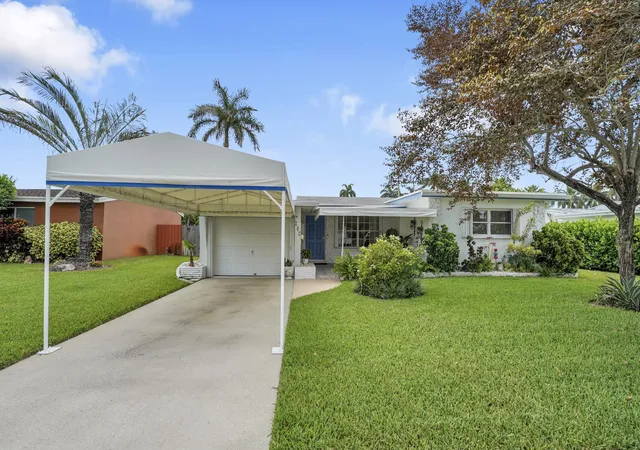 Photo 1 of Sale Pending at 707 N 32nd Avenue, Hollywood, FL 33021 | MLS# B26048656 | Listing updated on 2026-10-08