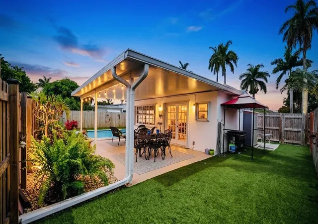 Photo 3 of Sale Pending at 707 N 32nd Avenue, Hollywood, FL 33021 | MLS# B26048656 | Listing updated on 2026-10-08
