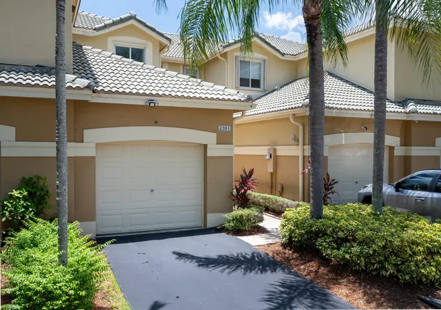 Photo 3 of Townhouse for sale at 2391 Pasadena Way, Weston, FL 33327 | MLS# B26048715 | Listing updated on 2026-09-23