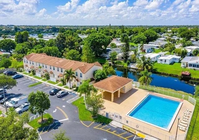 1st image of 6617 Winfield Blvd #10-1, Margate, FL 33063 | MLS# A12048031