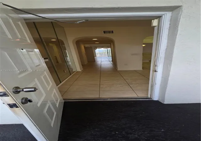 2nd image of 7775 Southampton Ter #305, Tamarac, FL 33321 | MLS# A12048322
