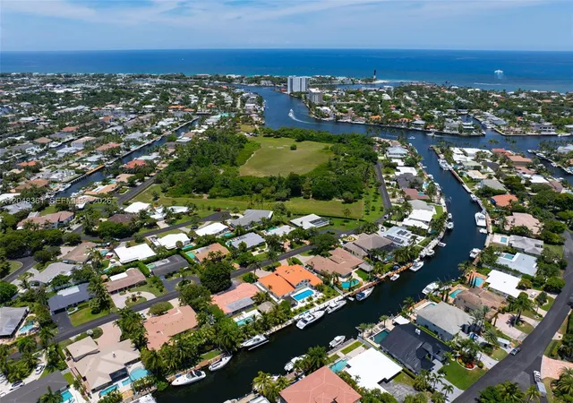 2nd image of 2770 Ne 23rd Pl, Pompano Beach, FL 33062 | MLS# A12048361