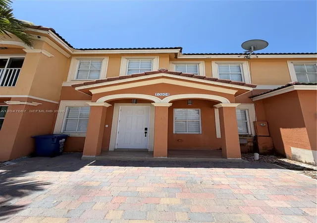 1st image of 10904 Sw 240th Ln, Homestead, FL 33032 | MLS# A12047667
