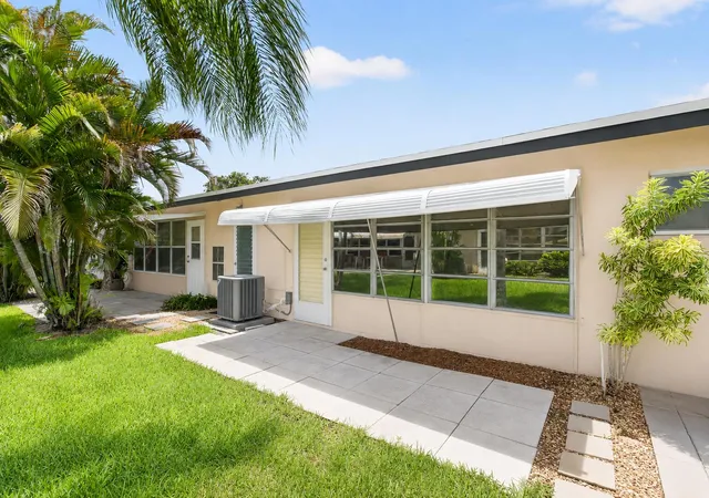 24th image of 1007 South Dr, Delray Beach, FL 33445 | MLS# B26048964
