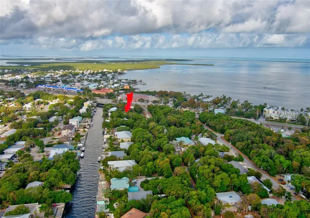 5th image of 27 Blue Runner St, Key Largo, FL 33037 | MLS# A12045429