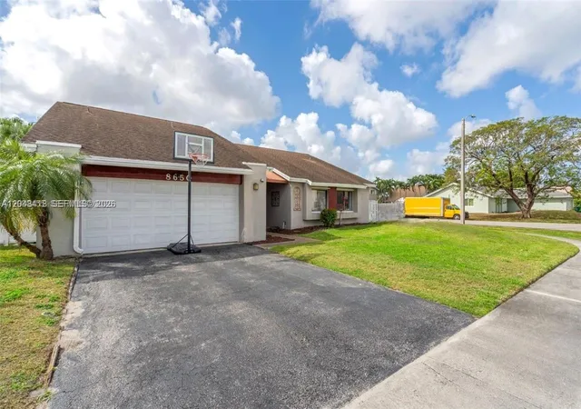 3rd image of 8650 Nw 46Th Ct, Lauderhill, FL 33351 | MLS# A12048418