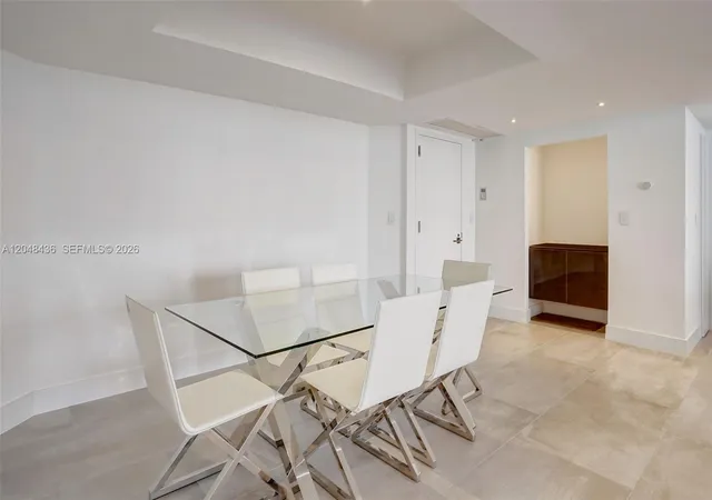 5th image of 20191 E Country Club Dr #802, Miami, FL 33180 | MLS# A12048436
