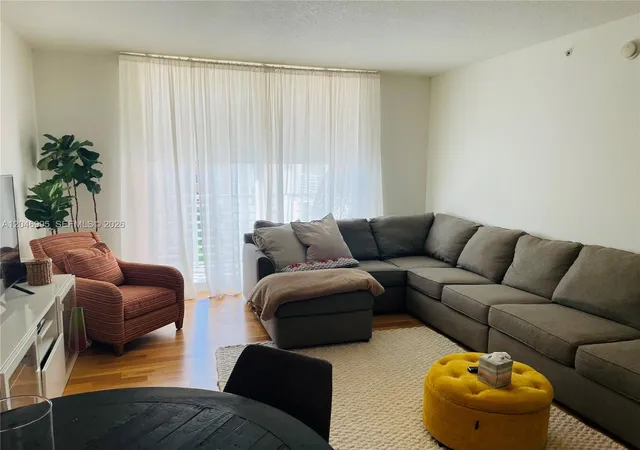 3rd image of 2775 Ne 187 St #628, Miami, FL 33180 | MLS# A12046995