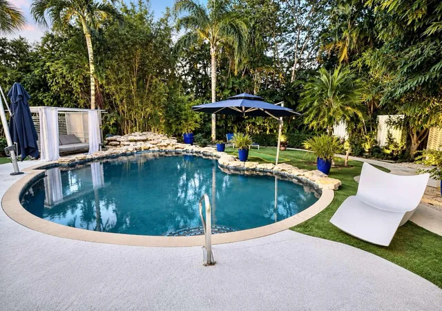 Photo 3 of Single family home for sale at 233 Pershing Way, West Palm Beach, FL 33401 | MLS# B26049033 | Listing updated on 2026-09-23