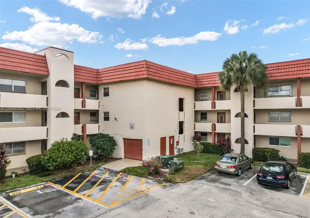 27th image of 2851 E Sunrise Lakes Dr #106, Sunrise, FL 33322 | MLS# A12048262