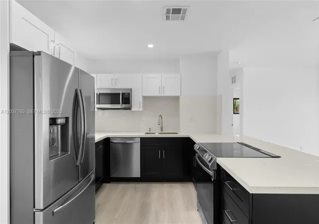 4th image of 2983 NW 1st Street, Pompano Beach, FL 33069 | MLS# A12037765