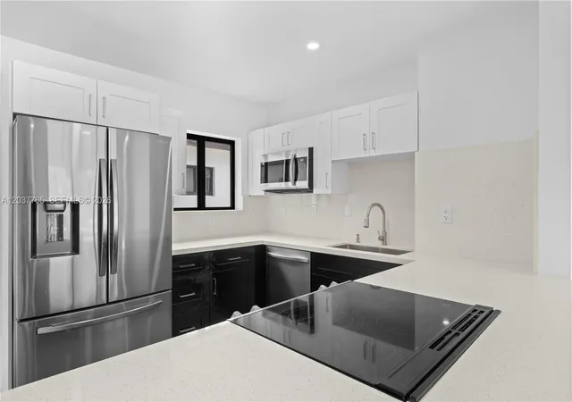 5th image of 2983 NW 1st Street, Pompano Beach, FL 33069 | MLS# A12037765
